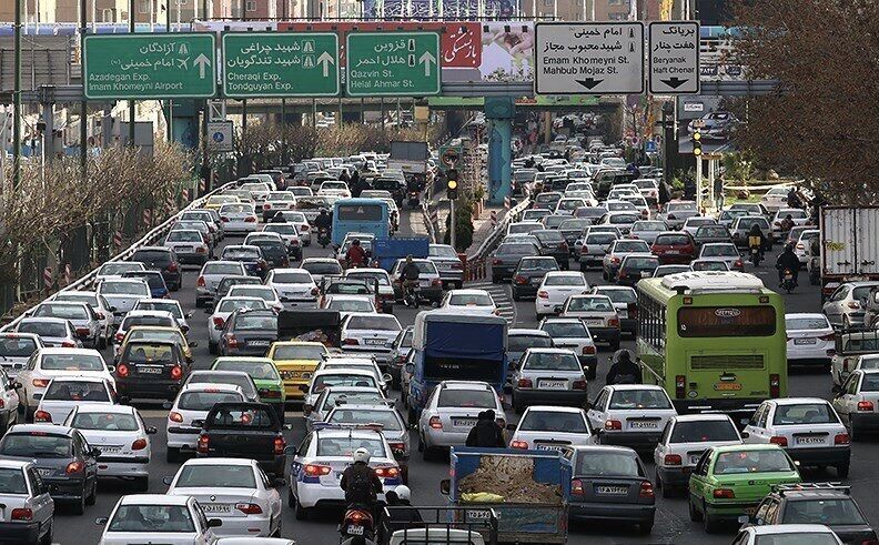 ترافیک پرحجم و سنگین در محل‌های برگزاری کنکور سراسری