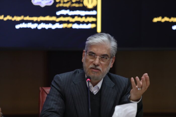 وزیر علوم: در وزارتخانه همه موارد مرتبط با سهمیه را جمع بندی کردیم و یک راه حل منصفانه و عادلانه پیشنهاد کردیم / سهمیه‌ها تنها سهمیه ایثارگری نیست؛ انواع مختلفی سهمیه به مناسبت‌های مختلفی که در کشور رخ داده ایجاد شده