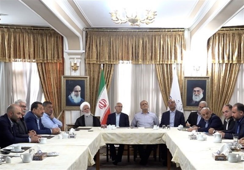 پزشکیان: روند رفع موانع فعالیت‌های اقتصادی تسریع شود