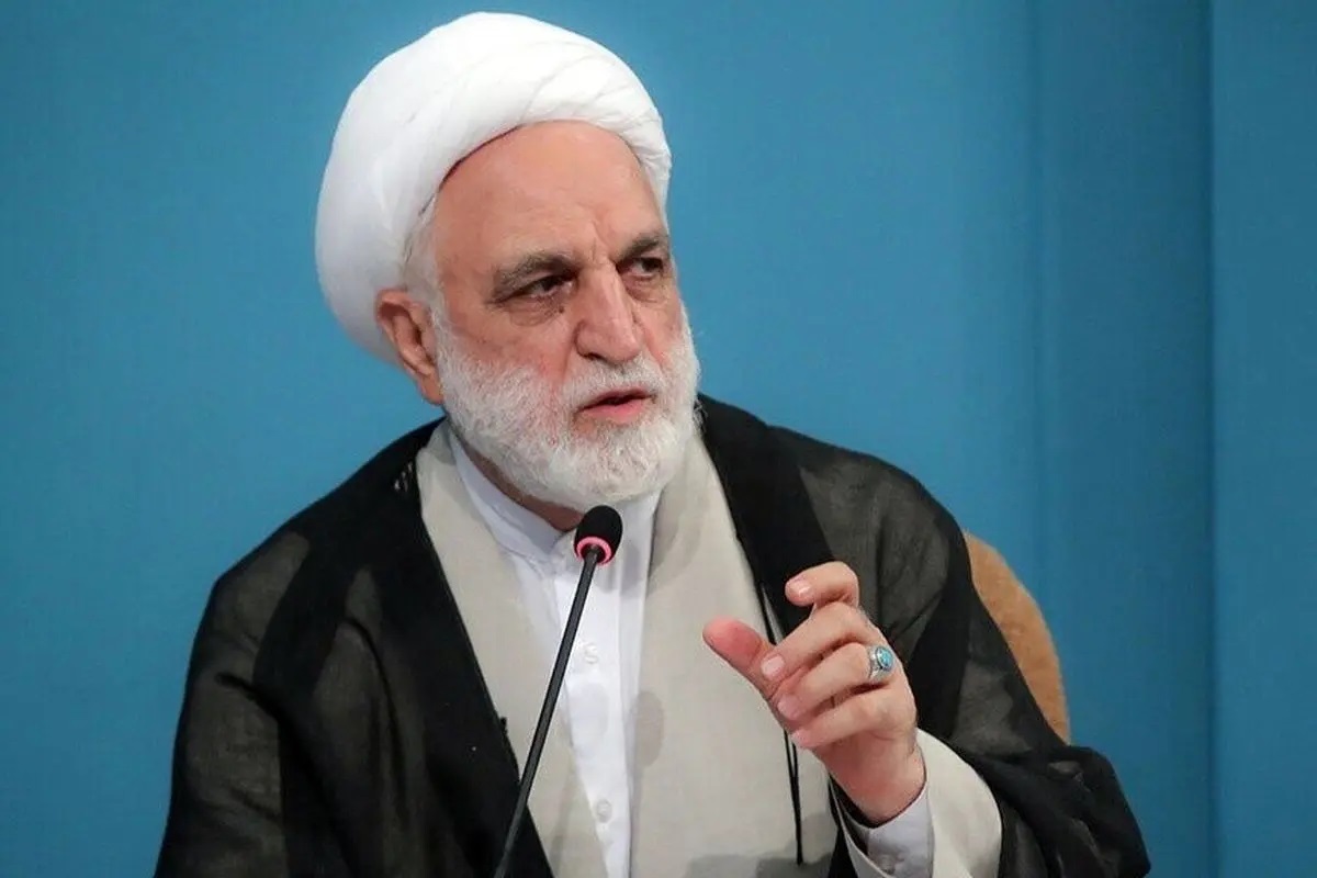 رئیس قوه قضاییه: پلیس باید مقتدر باشد / شاید نیاز باشد که در ساختارها، قوانین و مقررات مرتبط با این نیرو بازنگری‌هایی صورت گیرد / امروز دشمن به عملیات روانی برای ضربه زدن به اقتدار ما بسیار امیدوار است، باید عملیات روانی آنها را خنثی کنیم