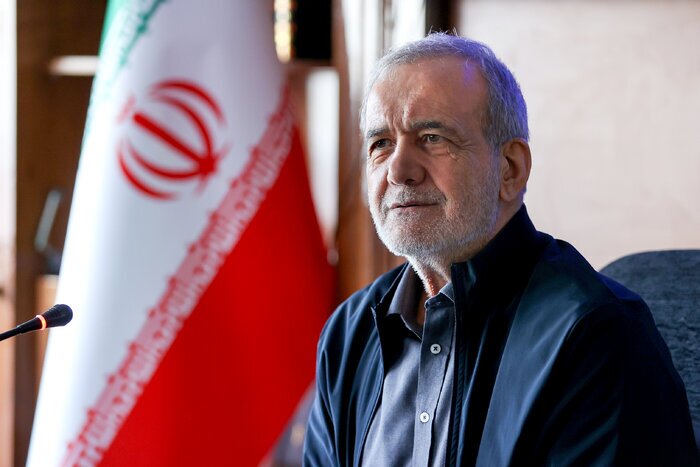پزشکیان: تسریع در حذف یارانه سه دهک بالای درآمدی، ضروری است/ چطور وقتی کسانی هستند که شب‌ها گرسنه می‌خوابند، ما می‌توانیم آرامش داشته باشیم