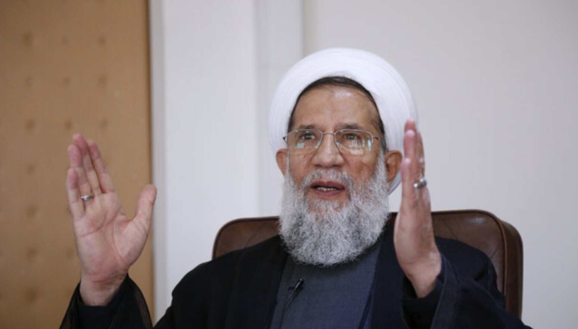 رئیس سازمان عقیدتی سیاسی ارتش: جمهوری اسلامی به نقطه‌ای رسیده که قدرت‌های بزرگ دنیا منتظر یک لبخند سیاسی ایران هستند