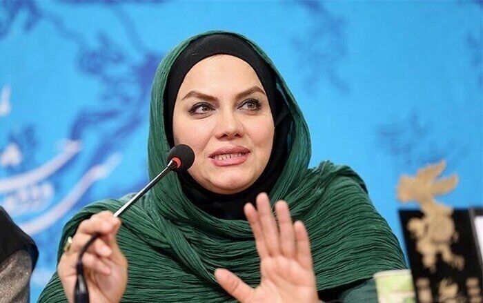 واکنش نرگس آبیار به توقیف «سووشون»: ساترا تبدیل به ابزاری برای انسداد و محدودسازی هنر شده است / آنها حتی در‌های تبلیغات محیطی را نیز بر روی «سووشون» بستند/هنر، تریبون قدرت نیست که با اشاره‌ای خاموش شود / در برابر این حذف بی‌رحمانه سکوت نخواهیم کرد / این صدا خاموش نمی‌شود
