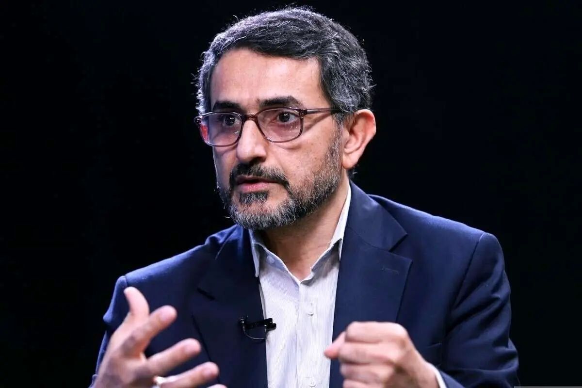 زارعی، نماینده مجلس: باز هم ستاد مرکزی پیامک‌سازان فعال شد و صد‌ها پیام آمد که «گزینه وزارت اقتصاد» خائن است و بهایی‌ها و سرویس‌های خارجی او را پرورش داده‌اند/ راه ایران فردا فقط از مسیر عقلانیت انقلابی می‌گذرد، نه پیامک و ارعاب؛ وقت شکوفایی سرمایه‌های حقوقی جمهوری اسلامی است