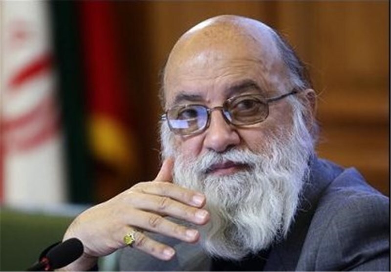 چمران، رئیس شورای شهر تهران: وزارت کشور تکلیف تاکسی‌های اینترنتی پلاک شهرستان را مشخص کند / وزارت کشور اگر به تاکسی‌های اینترنتی مجوز نداده چرا اجازه فعالیت دارند؟