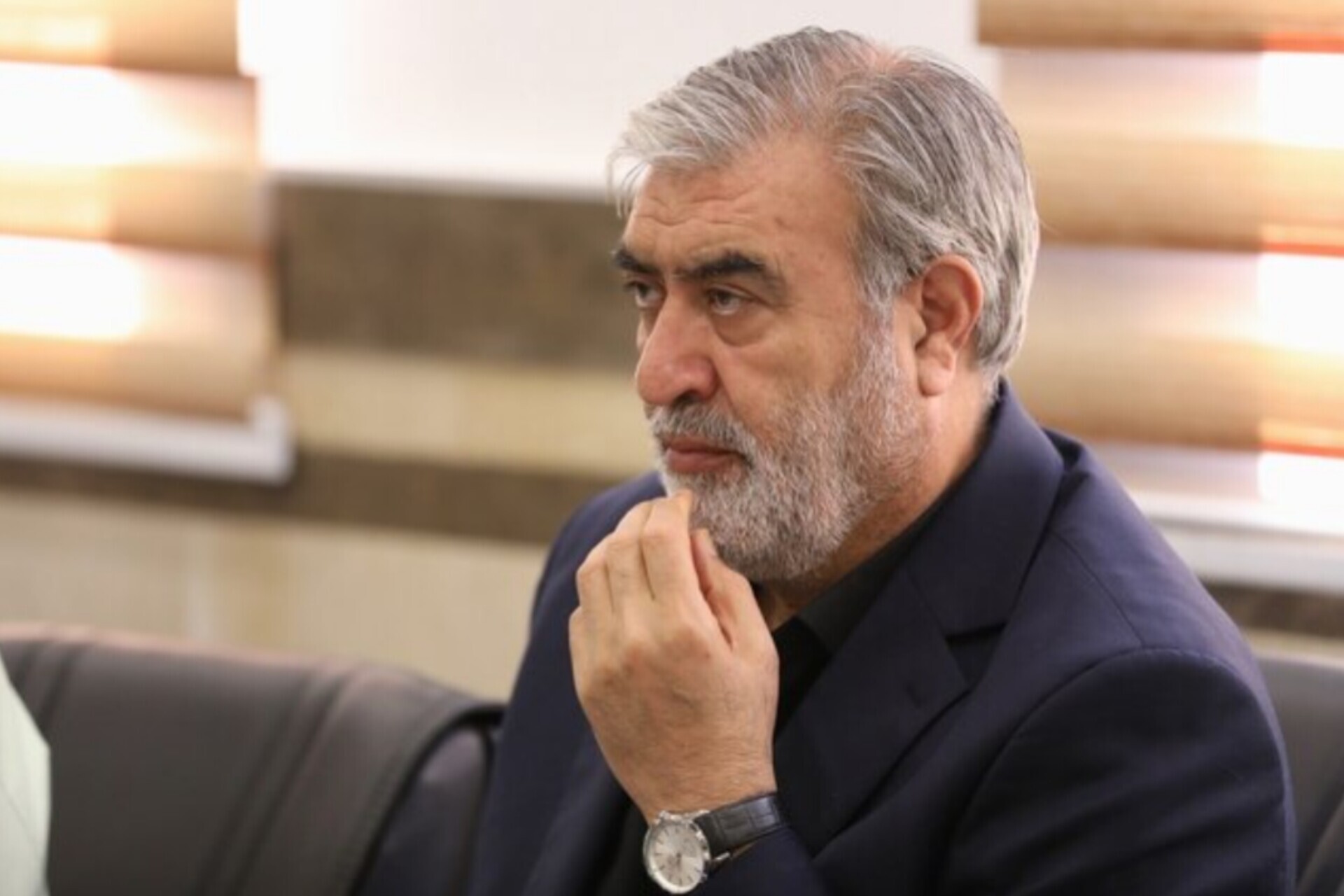 عزیزی، رئیس کمیسیون امنیت ملی مجلس: هرگونه همکاری در انجام فعالیت‌های رسانه‌ای، از جمله ارسال فیلم یا تصاویر به شبکه‌های معاند، مصداق اقدام علیه امنیت ملی و موجب برخورد شدید قضایی است