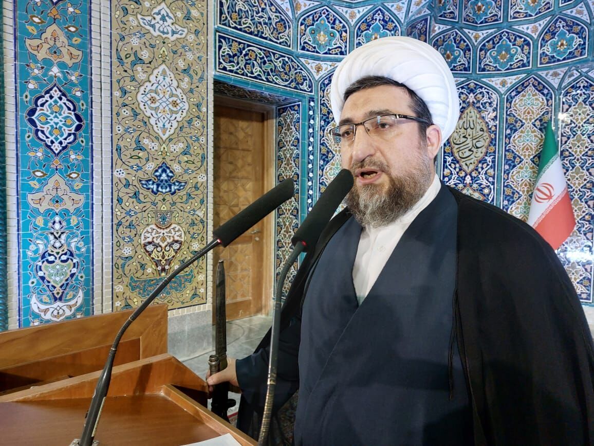 امام جمعه تبریز : نیروهای مسلح پاسخ دندان‌شکنی به دشمنان دادند، اما انتقام اصلی هنوز باقی مانده / به آمریکا و اسرائیل اعلام می‌کنیم که صبر الهی اندازه‌ای دارد؛ نباید اجازه دهند کار به جایی برسد که فرمان جهاد صادر شود و راه‌های متعارف دیگر پاسخگو نباشد