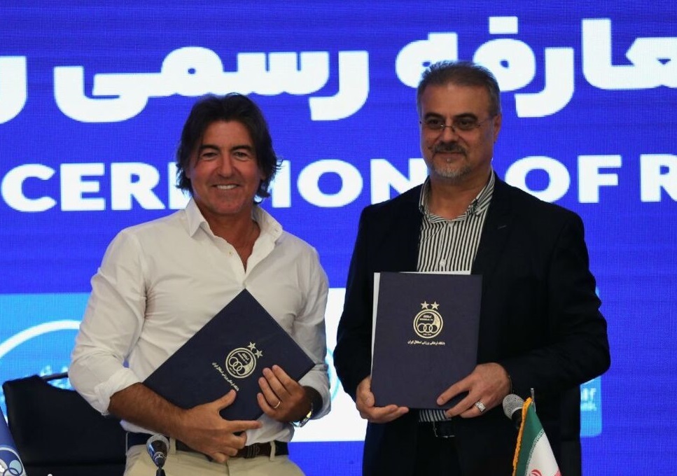 ساپینتو: هیچ نشانه‌ای از ویرانی در تهران وجود ندارد / بازگشتم به ایران یک ماموریت است، نه فقط مربی‌گری / من به یکی از خانه‌های قدیمی‌ام در جهان بازگشته‌ام / جالب است که وقتی به‌صورت عمومی اعلام کردم قرار است هدایت استقلال را بر عهده بگیرم، درگیری سه‌جانبه پایان یافت