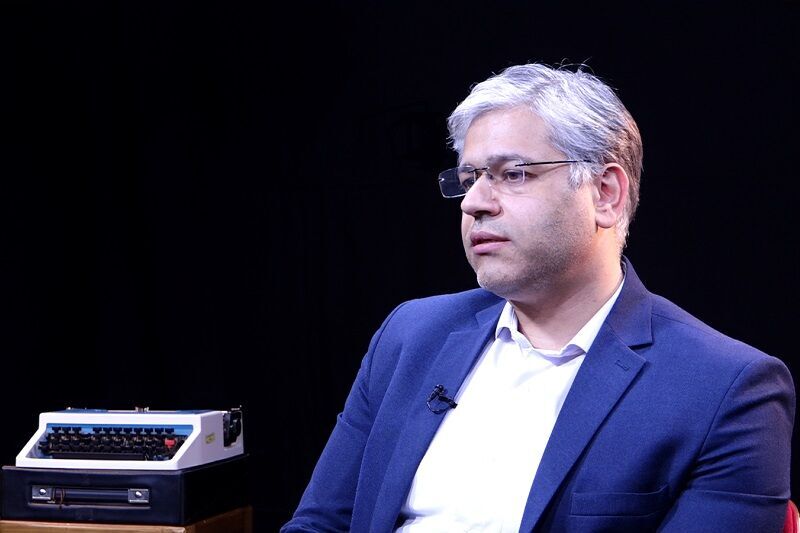 انتقاد معاون وزیر خارجه از لایحه جدید صیانت: لایحه‌ای که ادعای «مقابله با دروغ» دارد، در عمل خودش به «موتور دروغ‌سازی» تبدیل می شود / وقتی نخبگان، روزنامه‌نگاران و مردم از نقادی بترسند، میدان را دو دستی تقدیم می‌کنیم به اکانت‌های فیک و شایعه‌ساز‌ها