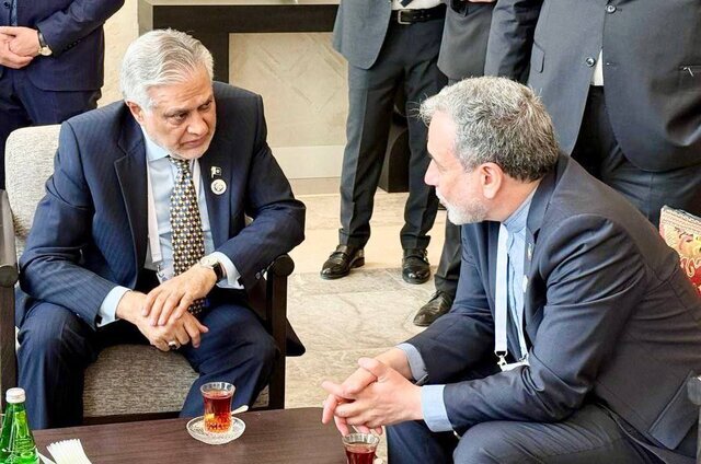 گفتگوی تلفنی وزرای خارجه ایران و پاکستان در آستانه سفر رئیس‌جمهور به اسلام‌آباد
