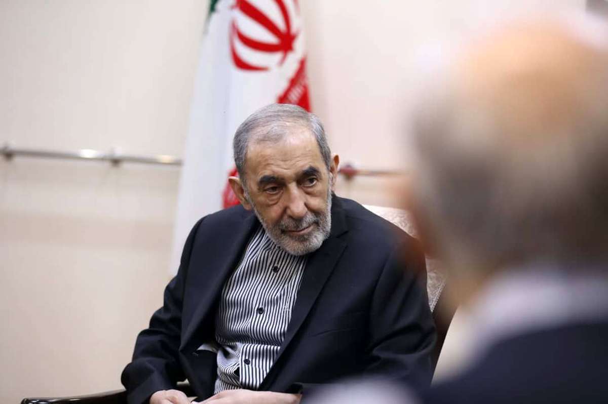 ولایتی: حتماً جمهوری اسلامی ایران با خلع سلاح حزب‌الله مخالف است / خلع‌سلاح حزب‌الله، خوابی است که تعبیر نخواهد شد / آمریکا و اسرائیل گمان می‌کنند در لبنان هم می‌توانند جولانی دیگری بر سر کار بیاورند
