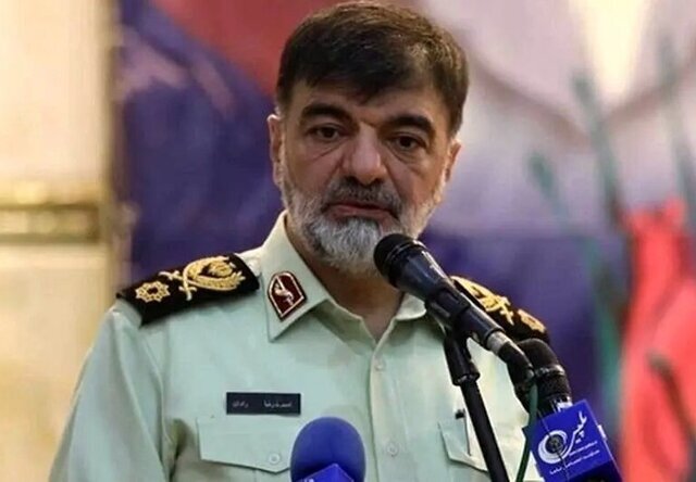 فرمانده فراجا: ۱.۳ میلیون زائر اربعین به کشور بازگشته‌اند / زائرین مرز خسروی را برای تردد انتخاب کنند