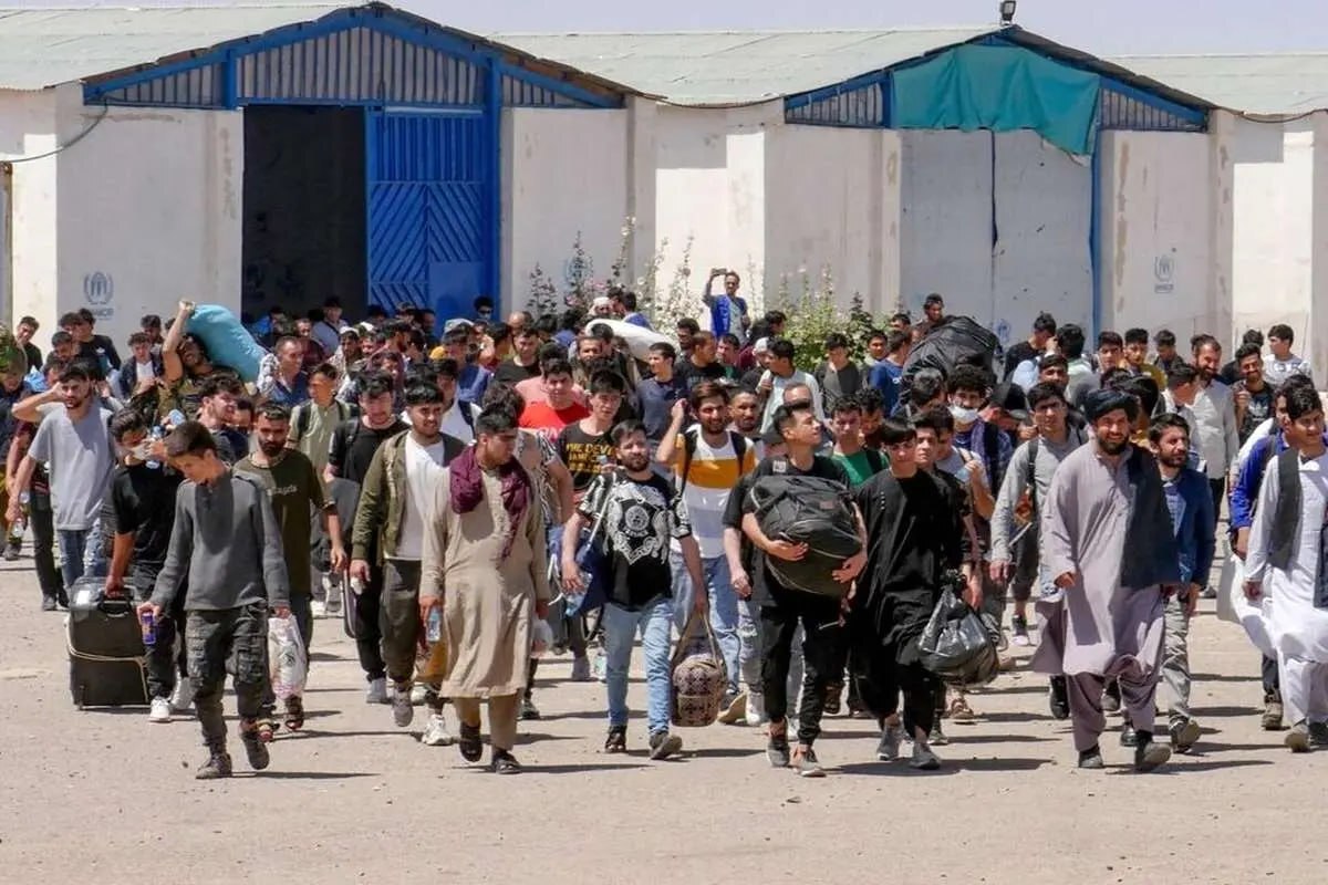وزیر کشور: نزدیک به ۱ میلیون و ۲۰۰ هزار نفر از اتباع غیر مجاز به کشور خود بازگشته‌اند/ برنامه‌ها برای بازگرداندن ۲ میلیون نفر باقی‌مانده هم ادامه خواهد یافت