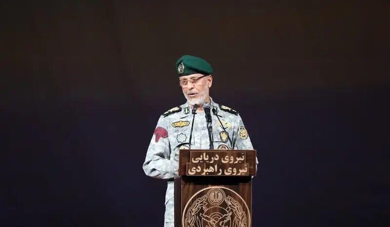 معاون هماهنگ‌کننده ارتش: دشمن مترصد شکستن اتحاد، انسجام، هماهنگی و همدلی ملت ما هستند تا بتوانند به ما ضربه بزنند / با وجود اینکه مسائل اقتصادی بر دوش مردم است، اما ملت ما در مقابل دشمنان محکم می‌ایستد
