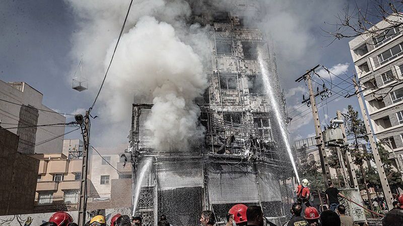 شمار مصدومان حادثه آتش‌سوزی سبزوار به ۵۵ نفر رسید
