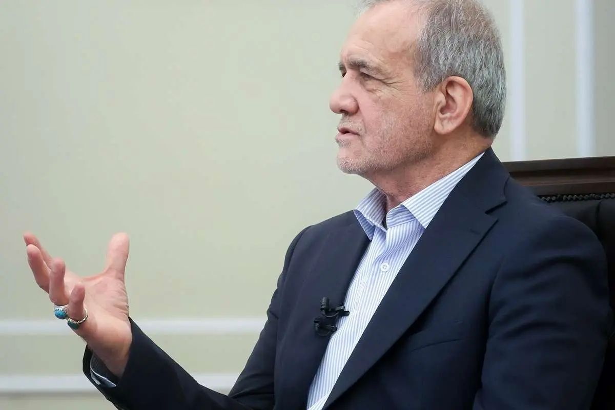 پزشکیان: خودمان برای ایرانیان خارج از کشور مسیر را باز کنیم و اجازه دهیم بازگردند؛ مواضعی هم داشته‌اند، اما باید انشراح صدر داشته باشیم