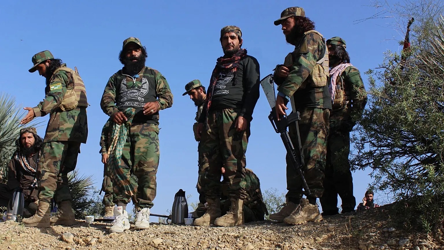 کشته شدن ۱۵ غیرنظامی افغان در درگیری‌های مرزی شبانه میان پاکستان و افغانستان / طالبان درخواست پاکستان برای اعزام هیأت به افغانستان را رد کرد