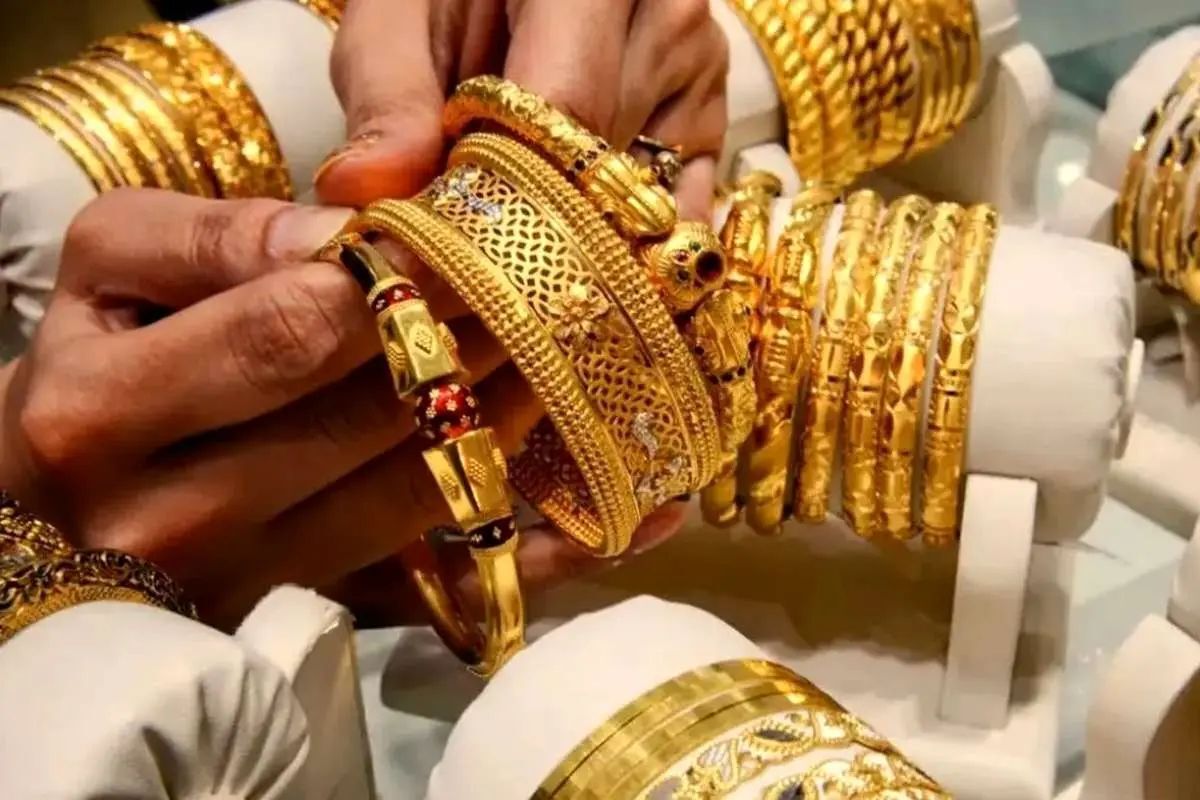 کاهش قیمت طلا در بازار جهانی؛ هر اونس به ۴ هزار و ۴۵ دلار رسید