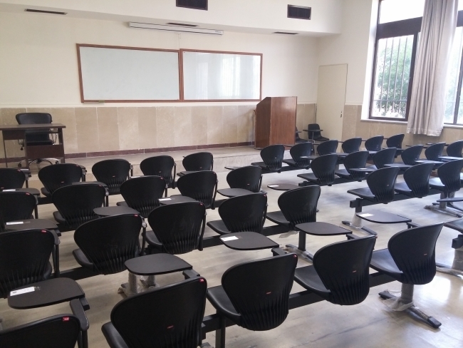 مدارس و دانشگاه‌های هشت شهرستان‌ هرمزگان فردا مجازی شد