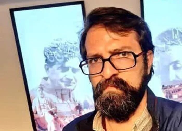 انجمن صنفی روزنامه‌نگاران تهران در پی درگذشت فواد شمس: سرعت تحولات در کشور با میزان توان و ظرفیت روانی شهروندان، تناسبی ندارد؛ روزنامه‌نگاران هم بیش از هر قشر و گروه دیگری در معرض سموم ناامیدی هستند