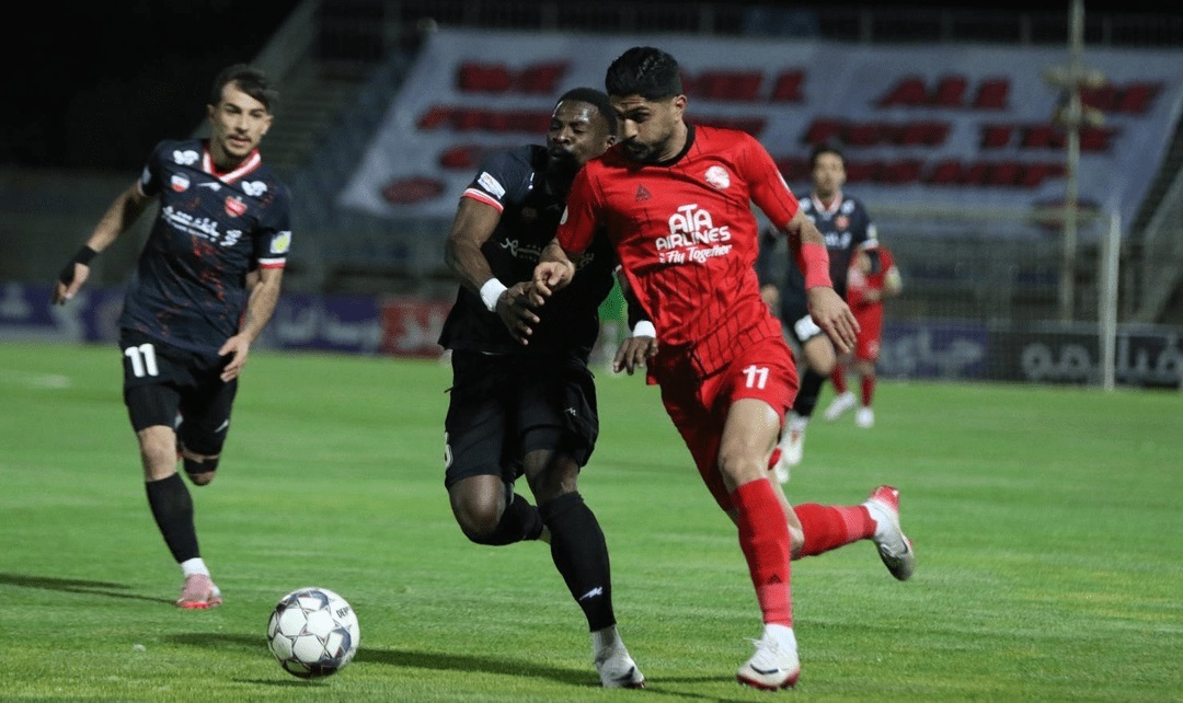 بازی پرسپولیس و تراکتور در جام حذفی به تعویق افتاد