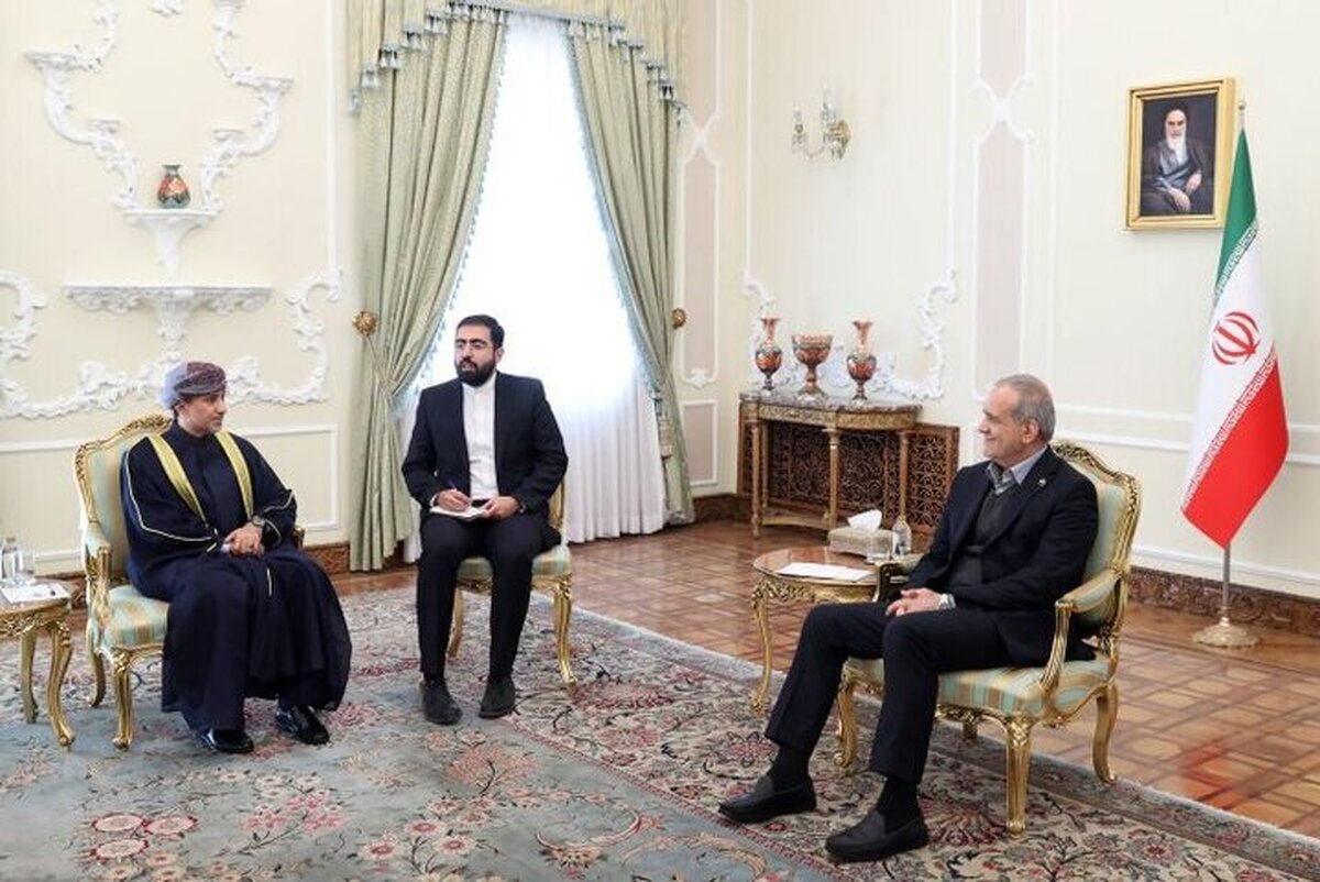 پزشکیان: روابط ایران و عمان با قدرت، استحکام و آینده‌نگری تداوم خواهد یافت