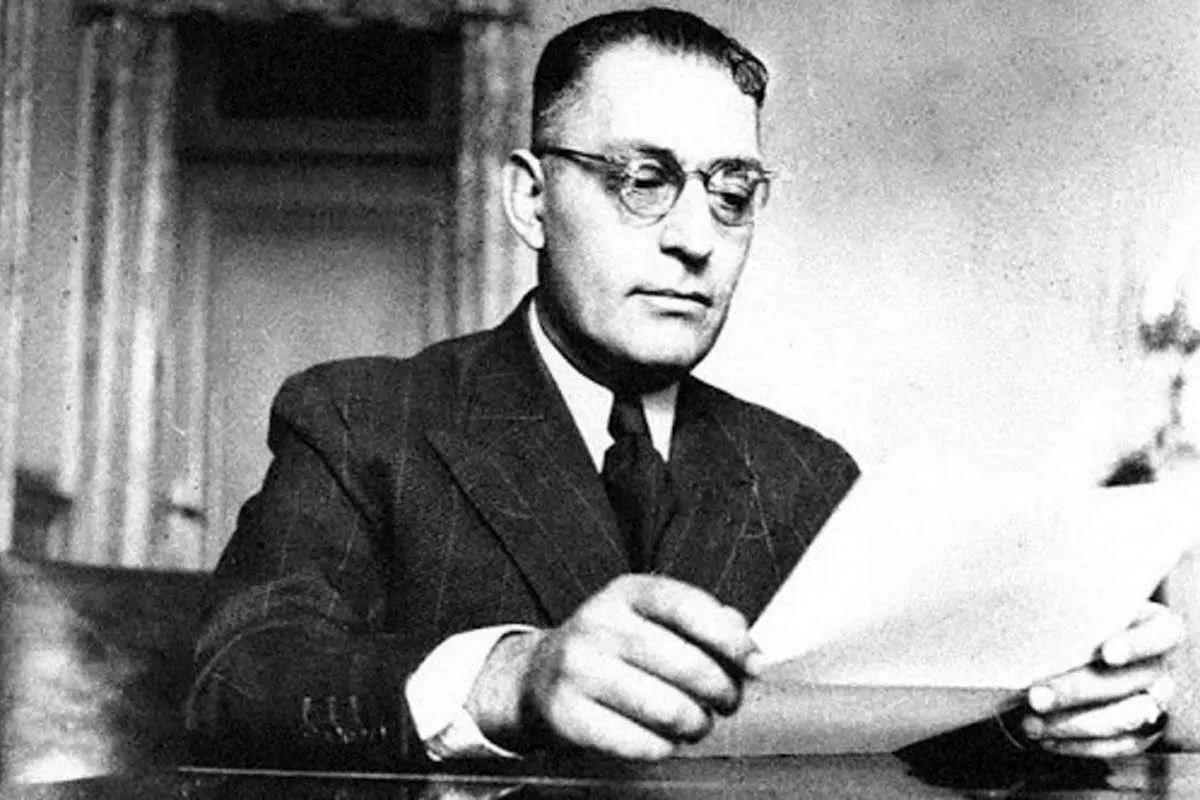 قسمت هشتاد و هشتم خاطرات میلسپو: در حالی‌ که انگلیسی‌ها در ایران وحدت آشکاری در درک و اجرای سیاست از خود نشان می‌دادند، روس‌ها از آن‌ها هم استوارتر و با انضباط‌تر بودند