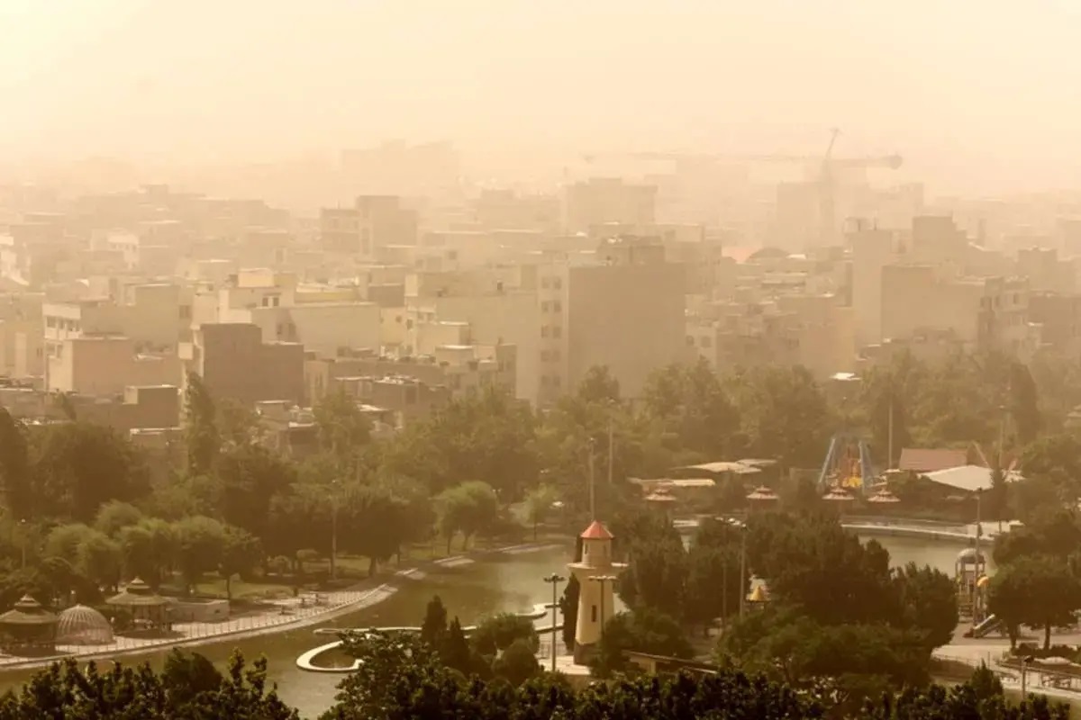 هوای مرکز تهران با عبور از شاخصِ ۲۰۰ بنفش شد / شاخص میانگین کیفیت هوای پایتخت: ۱۶۵