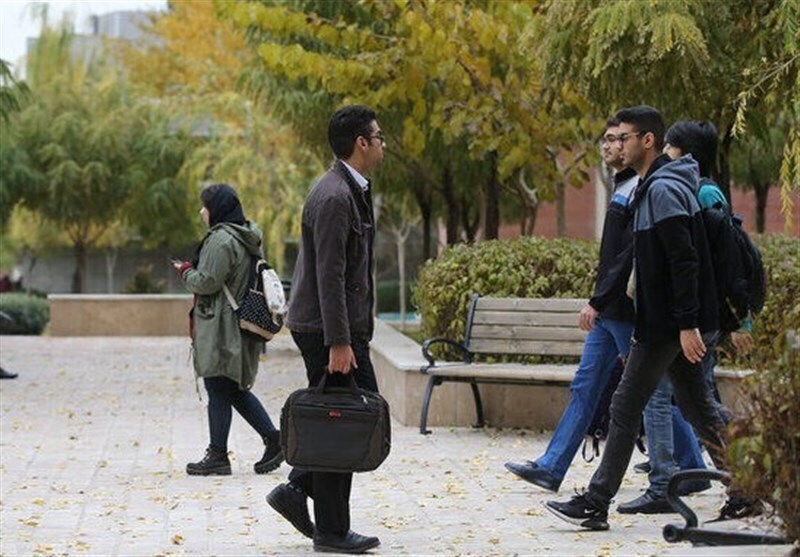 معاون وزیر علوم: به‌زودی از رفاه کارت دانشجویی رونمایی می‌شود / این کارت ۶ میلیون تومان اعتبار دارد؛ دانشجویان از طریق سامانه می‌توانند خرید خود را انجام دهند