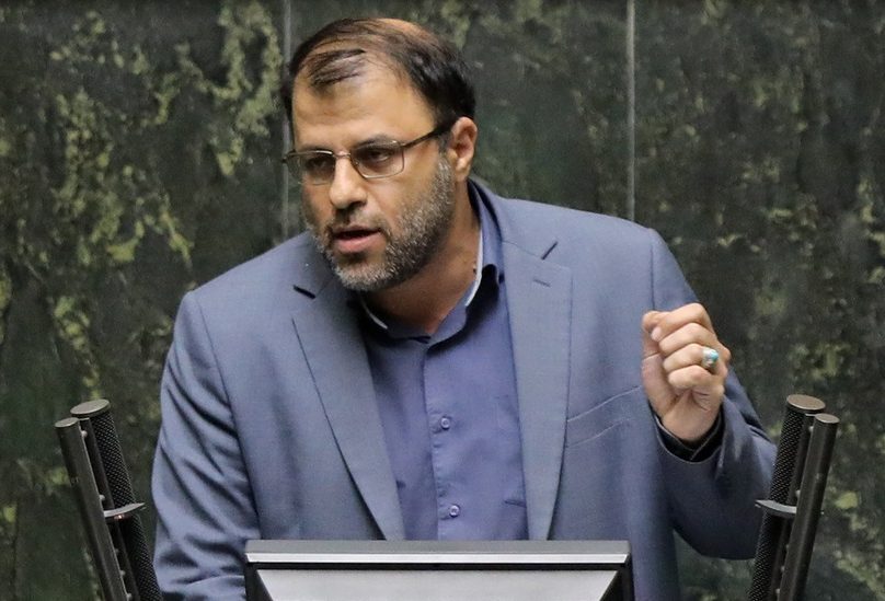 سطح دغدغه نماینده نزدیک به جلیلی: چرا بلیط‌های هواپیما به زبان انگلیسی صادر می شود؟