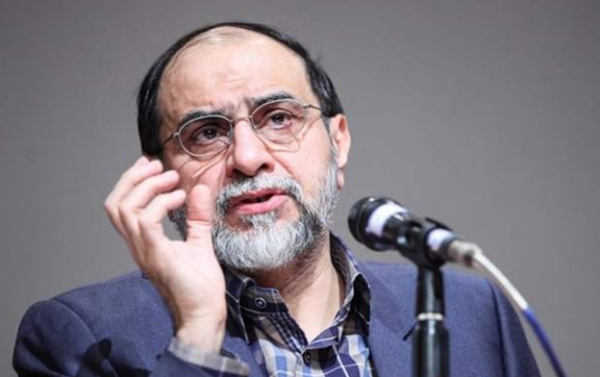 رحیم‌پور ازغدی: اگر اختیارات دست من بود، کاخ‌ها را خراب می‌کردم