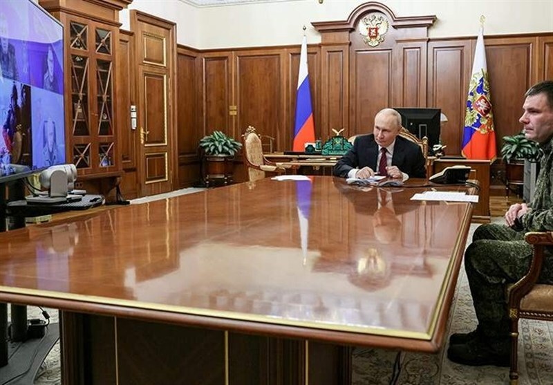 پوتین: ابتکار عمل راهبردی در جبهه کاملاً در دست ارتش روسیه است / ایجاد یک نوار امنیتی در مناطق مرزی اوکراین به‌صورت برنامه‌ریزی‌شده در حال انجام است