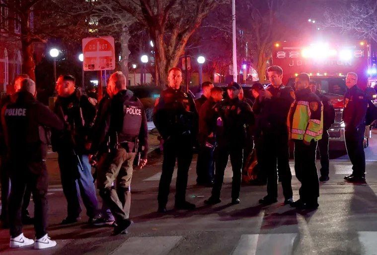 ۲ کشته و ۸ زخمیِ وخیم در تیراندازی در یک دانشگاه آمریکایی / ترامپ: وضعیت وحشتناکی است