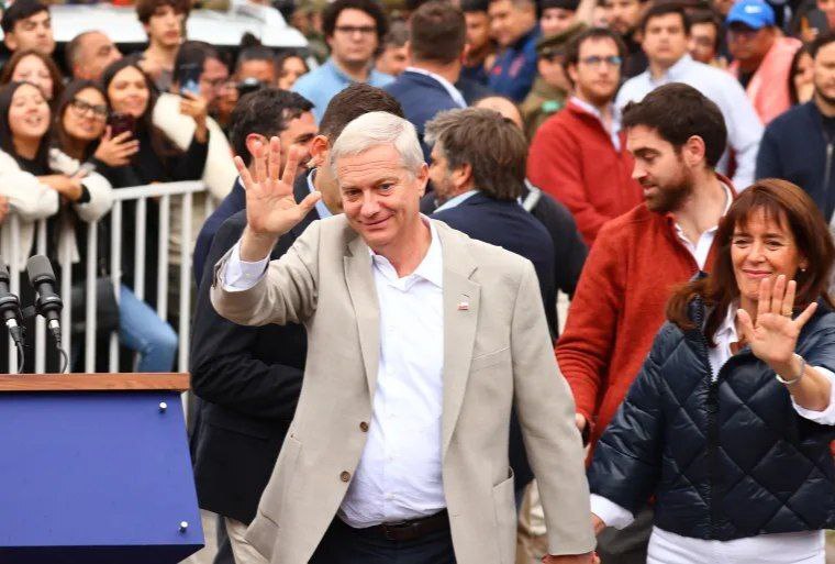 نامزد راست افراطی در انتخابات شیلی پیروز شد