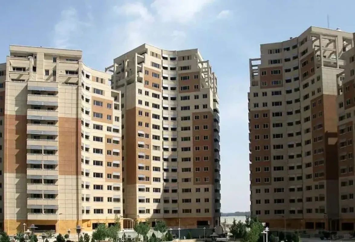 معاون وزیر راه: ثبت‌نام در طرح مسکن استیجاری تا دو ماه آینده آغاز می‌شود/ در مرحله نخست این طرح، ۱۰ هزار واحد مسکونی به دهک‌های پایین درآمدی اختصاص خواهد یافت