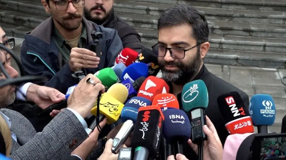 سقاب اصفهانی: تصمیمات جدید درباره بنزین و آلودگی هوا در نوبت بررسی دولت است