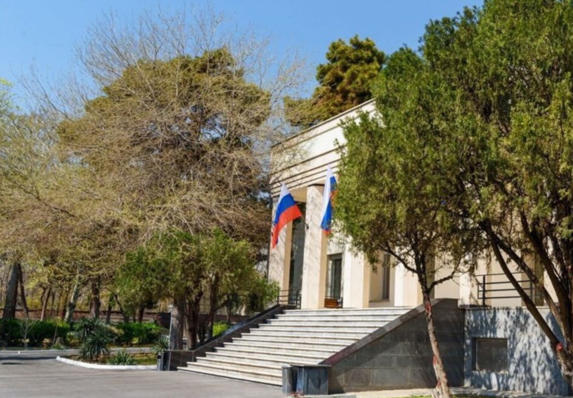 سفارت روسیه در ایران: آزادی شهروند روس که به دلیل عکاسی از برخی «تأسیسات حساس»، بازداشت شده بود