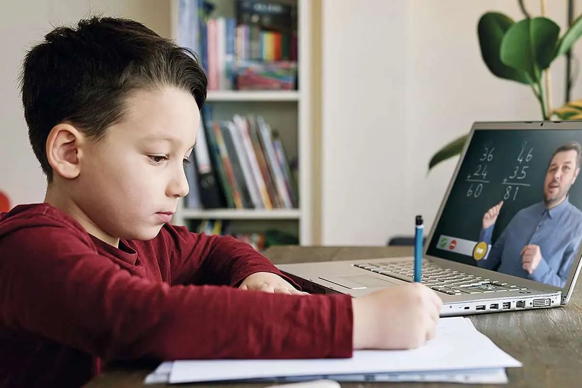 استانداری: مدارس ۵ شهرستان خراسان شمالی به علت برودت هوا ۳۰ آذر غیر حضوری است