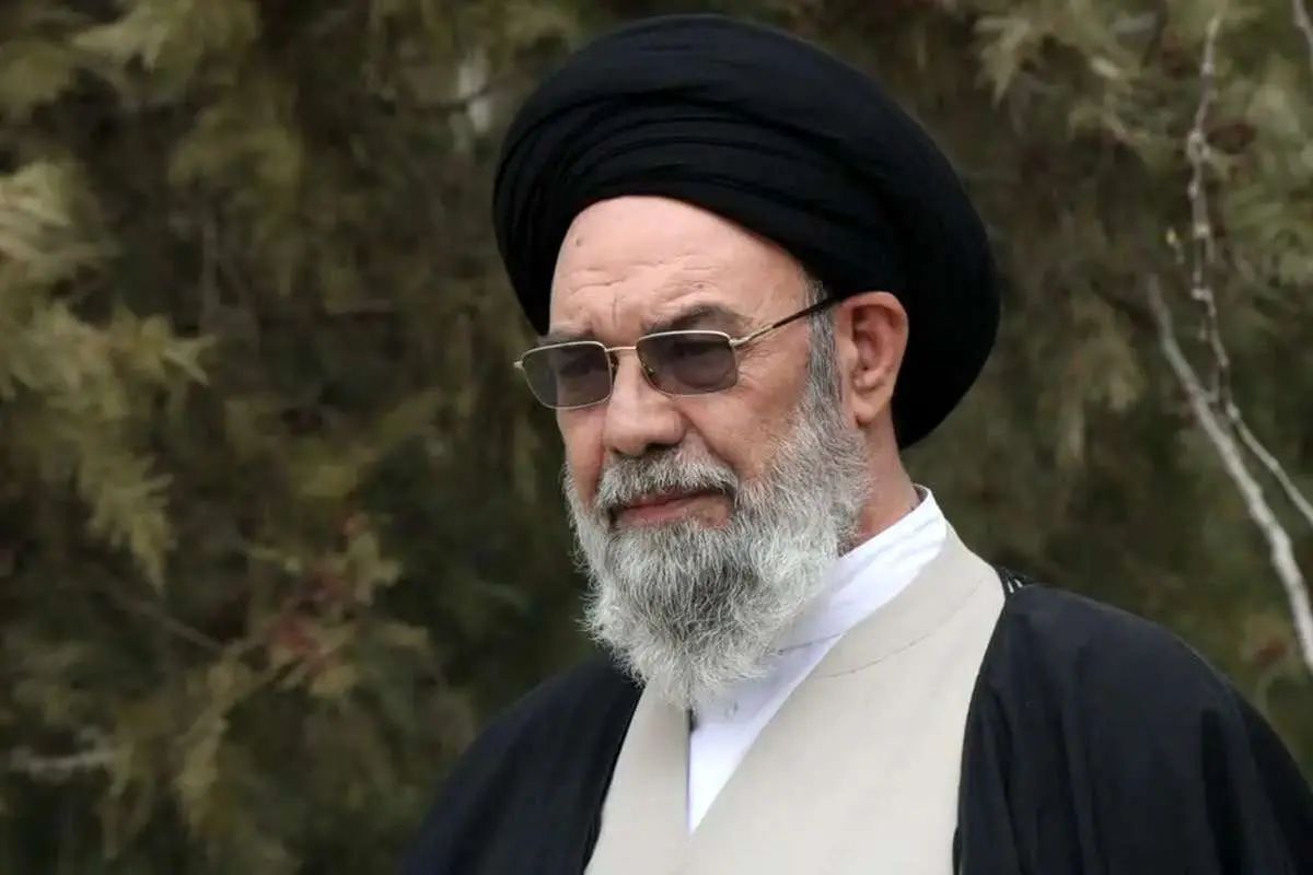 امام جمعه اصفهان: اینکه تصور شود مردم با تعطیلی خوشحال می‌شوند، در حالی که با گرانی‌ها مواجه هستند، تفکر درستی نیست/ برخی مسئولان به دوران مدرسه خود بازگشته‌اند؛ زمانی که اگر مدرسه تعطیل می‌شد، خوشحال می‌شدیم، اما امروز نباید با همان نگاه کودکانه تصمیم‌گیری کرد