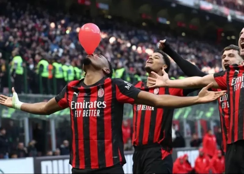 در روز درخشش انکونکو و مودریچ؛ میلان با سه گل صدرنشین ایتالیا شد